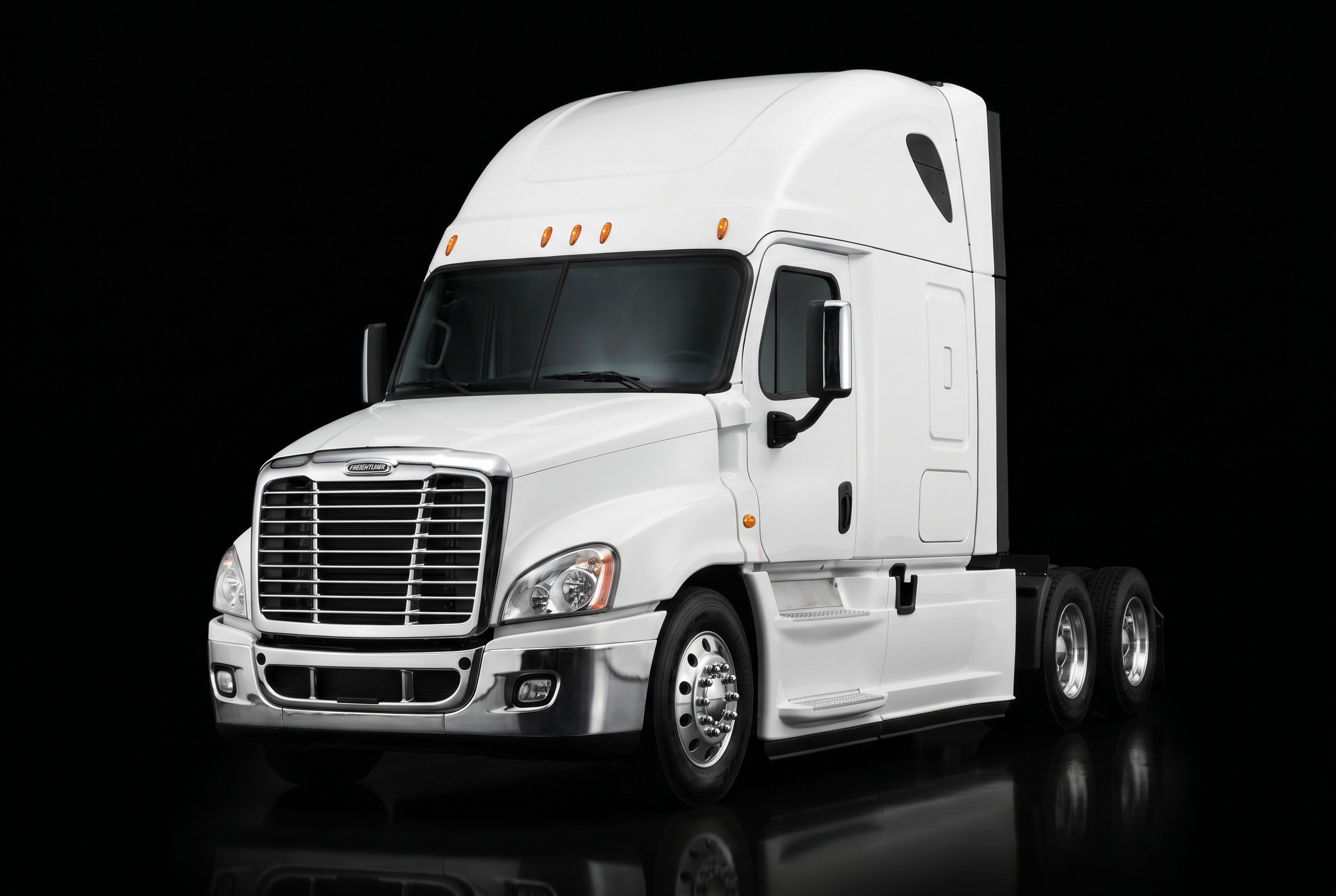 White sleeper cab truck